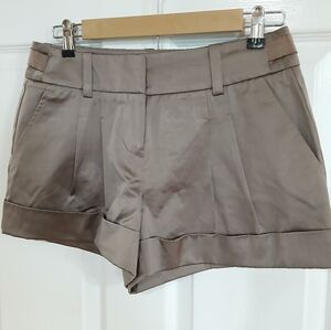 Trina Turk Shorts Womens Size 2 Luxury Vacation Cruise Party